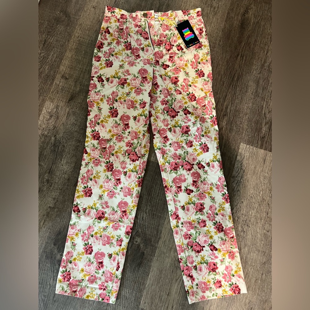 Teddy fresh, brand new flower pant.
